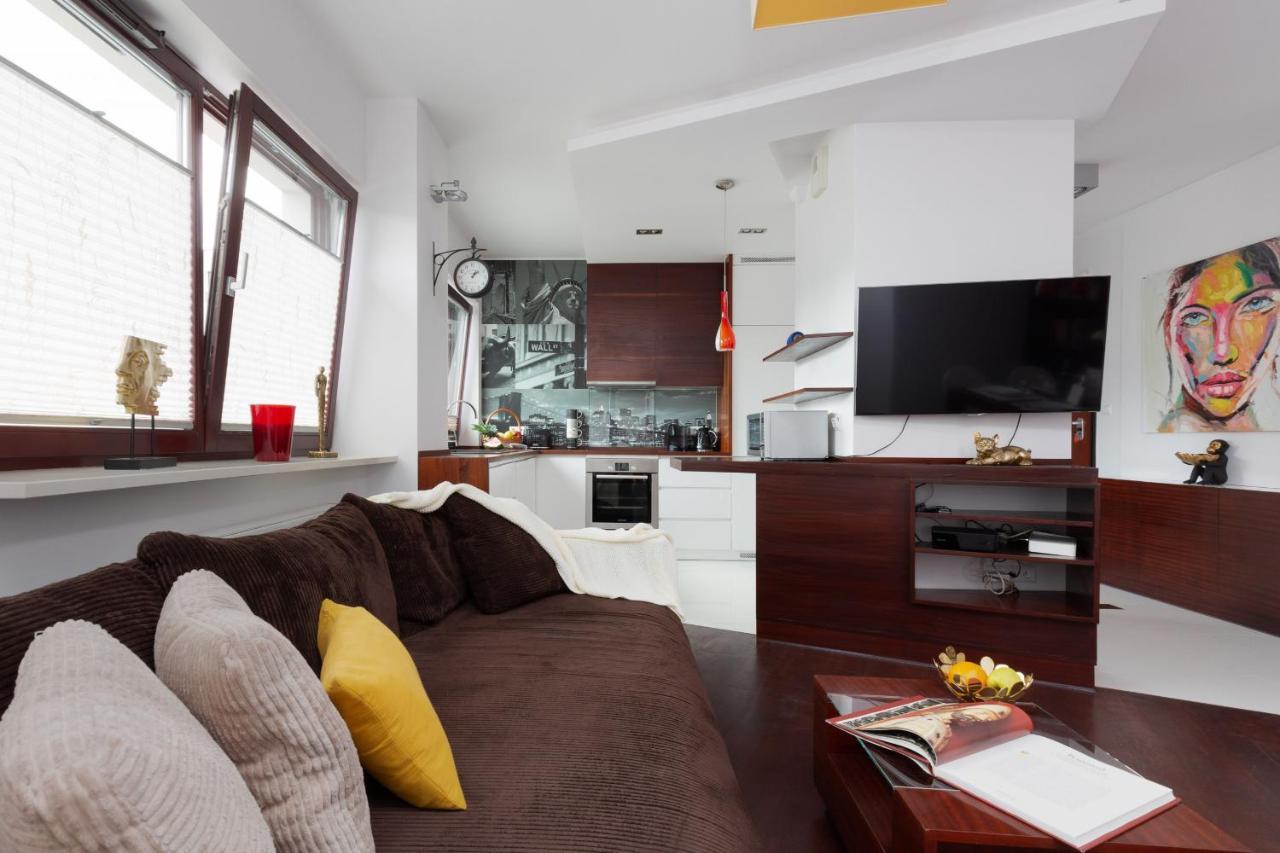 Spacious Suite With A Hammock And Terrace By Renters Prestige Varşovia Exterior foto