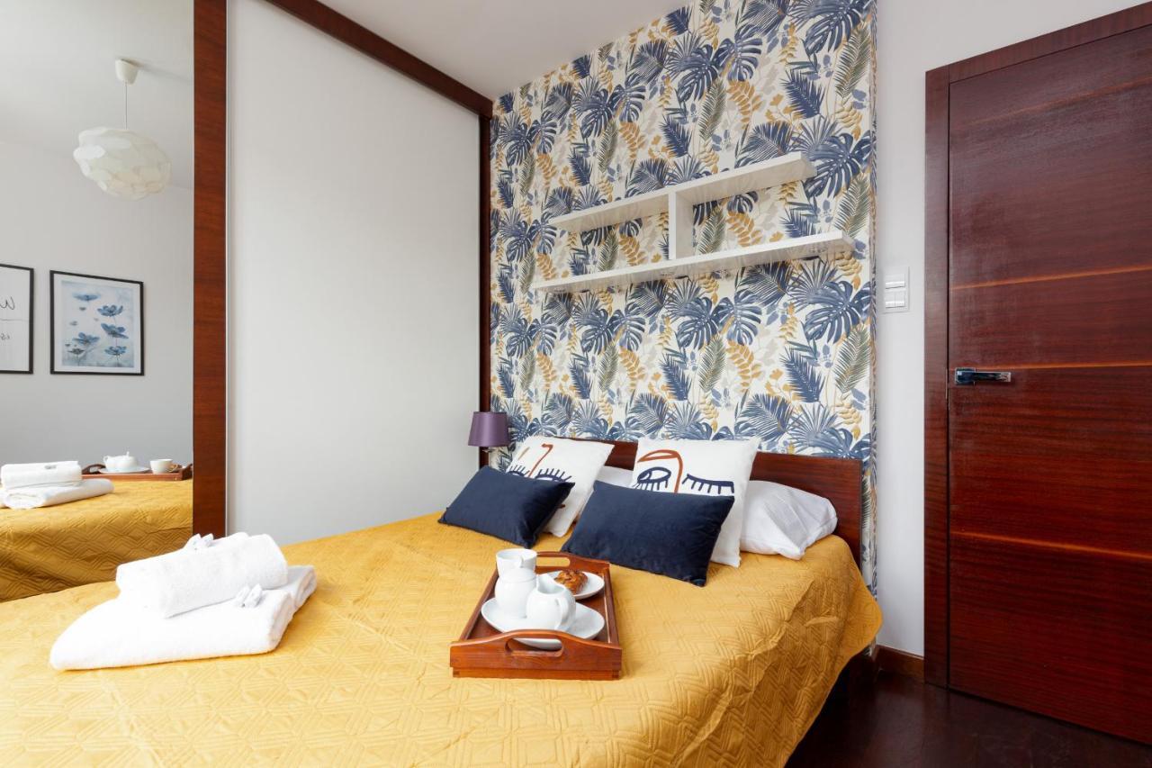 Spacious Suite With A Hammock And Terrace By Renters Prestige Varşovia Exterior foto