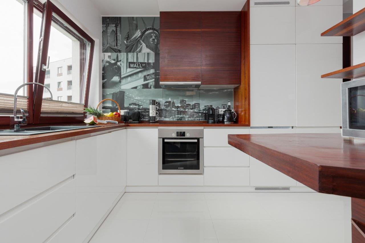 Spacious Suite With A Hammock And Terrace By Renters Prestige Varşovia Exterior foto
