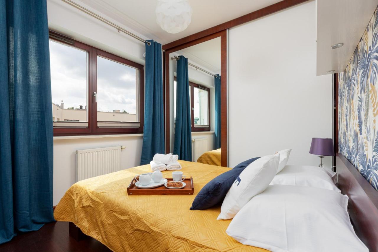 Spacious Suite With A Hammock And Terrace By Renters Prestige Varşovia Exterior foto