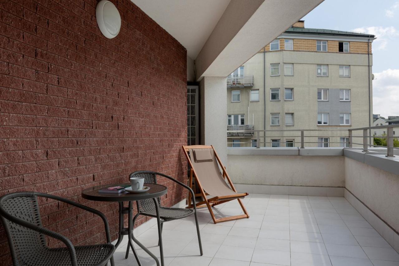 Spacious Suite With A Hammock And Terrace By Renters Prestige Varşovia Exterior foto